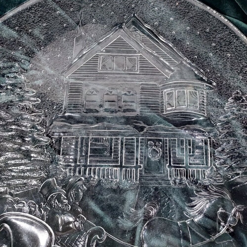 Libby Winter Christmas Holiday Sleigh Ride Clear Glass Serving Platter Plate - Picture 8 of 10